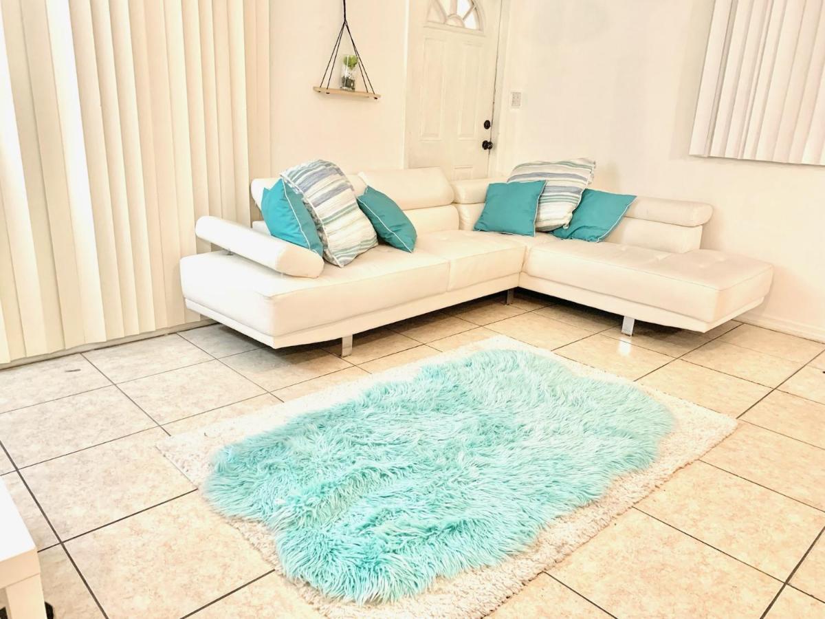 Zen Women'S Hostel Fort Lauderdale Exterior photo